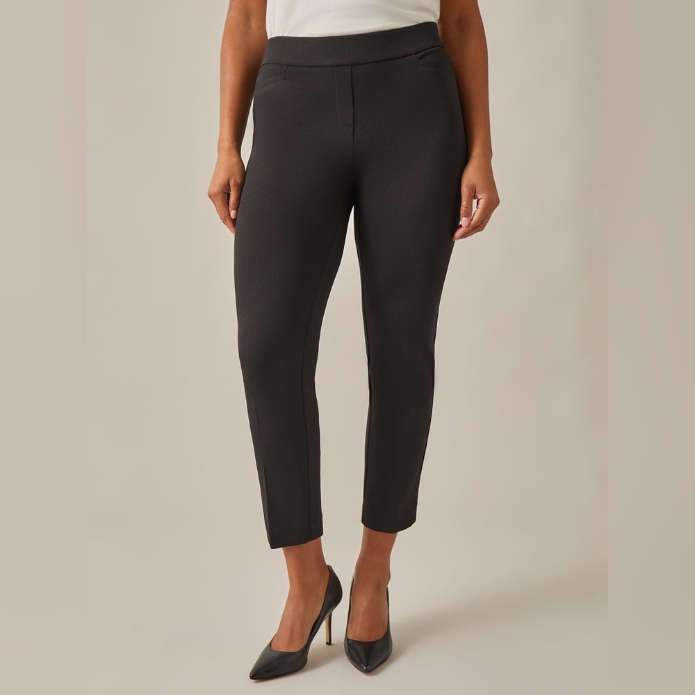 NWT Kasper Pull-On Straight Leg Ankle Pants, Black Women's Black Slim Fit Pants
